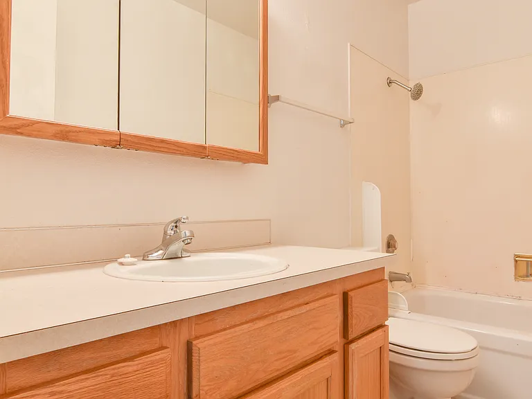 8817 N Edison St — Photo 12