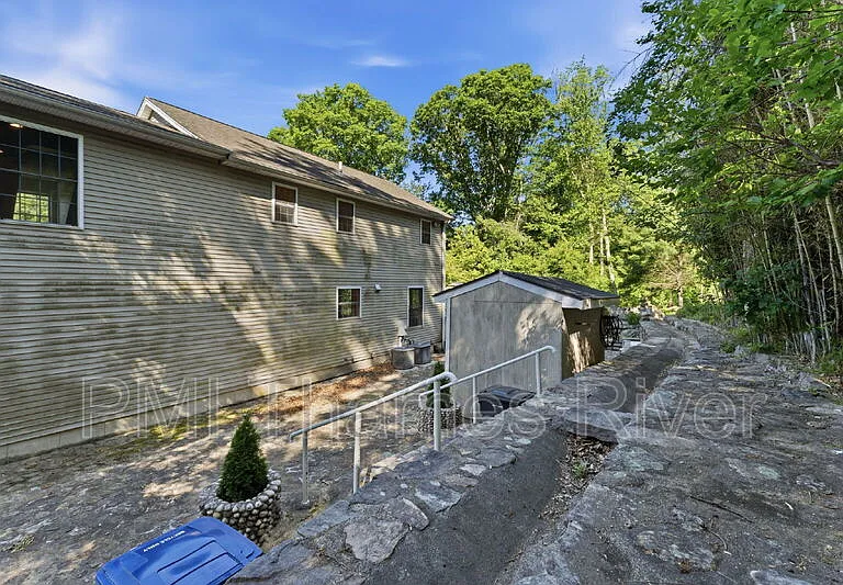 62 Terry Rd — Photo 59