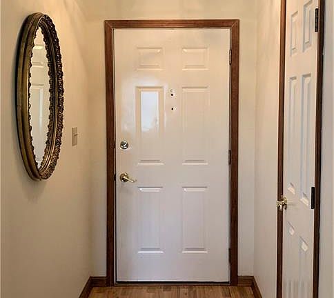 3rd image of 1385 Money Ln