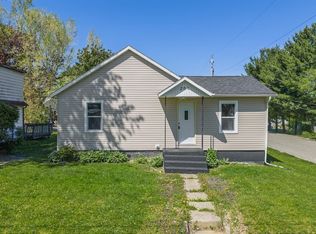 201 Arlington Ave, Mauston, WI 53948