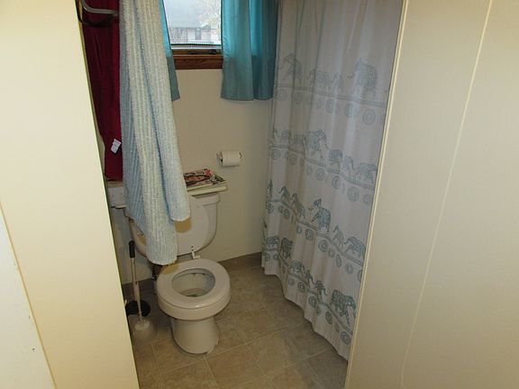 3rd image of 1005 Grant St #1518