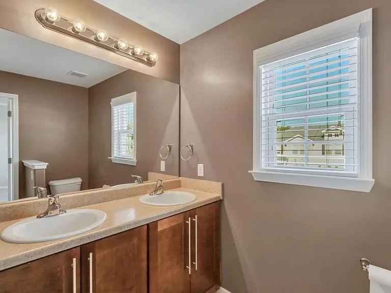 205 Ventura Pl — Photo 13