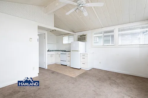 6250-6264.5 Stanley Ave #6258 Photo 1
