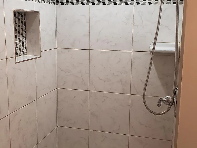 9685 Woodhenge Ct — Photo 13