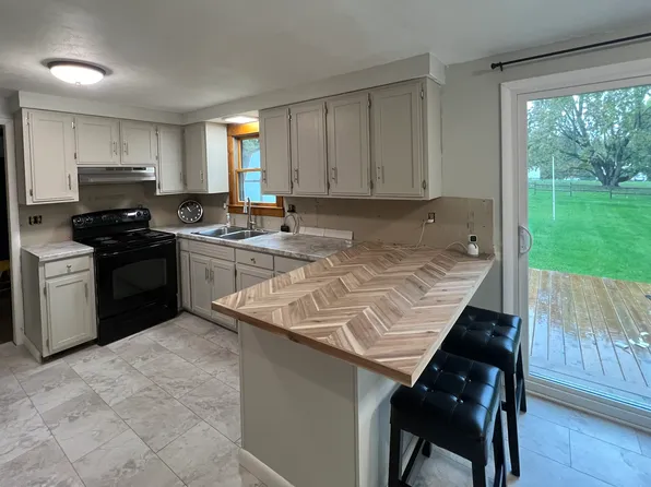 (undisclosed Address), Syracuse, NY 13209