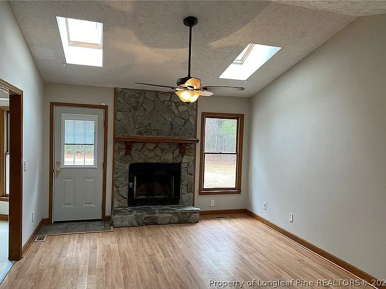 6636 Brookshire St — Photo 3