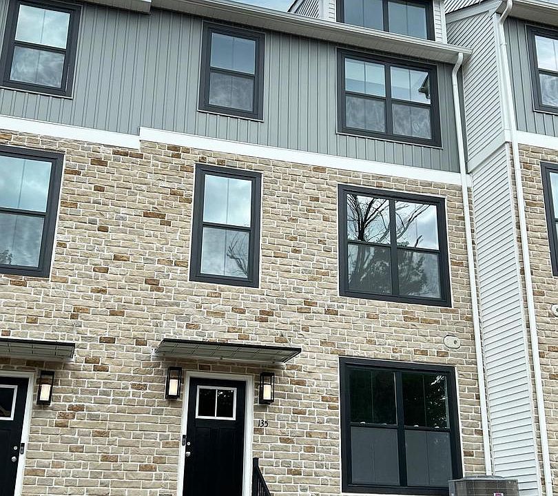 1st image of 135 Cobblestone Dr #4-22