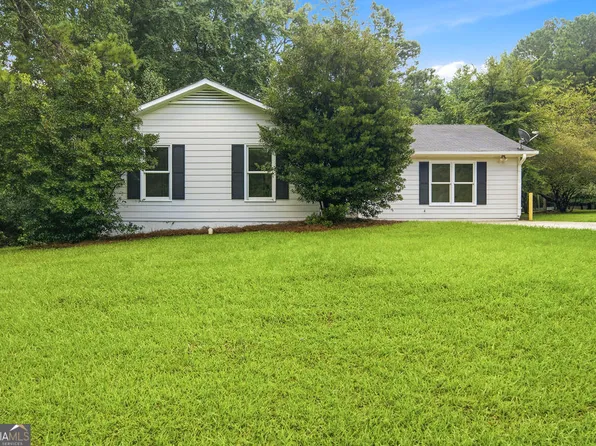 210 Meadow Run, Peachtree City, GA 30269