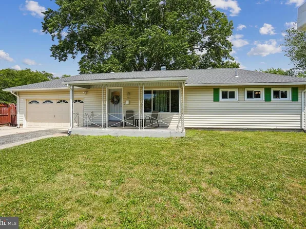 736 Main St, Lumberton, NJ 08048