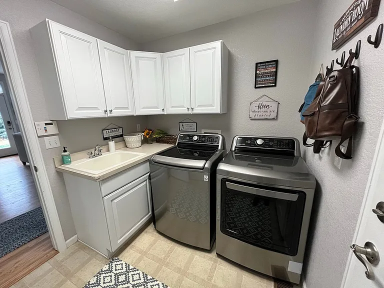 16851 E Euclid Ln — Photo 26
