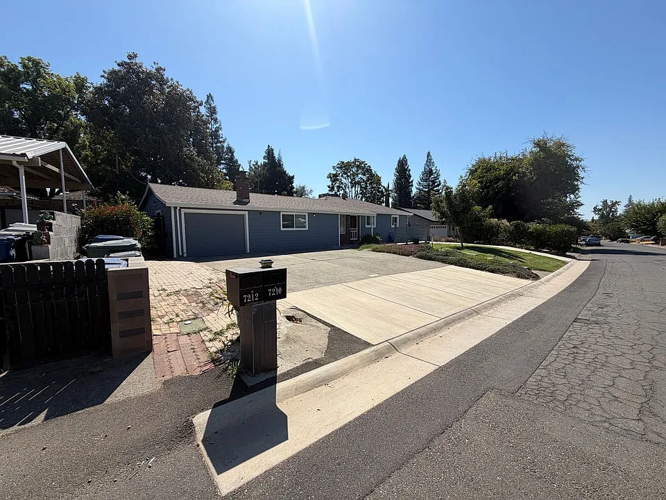 7210 Zelinda Dr