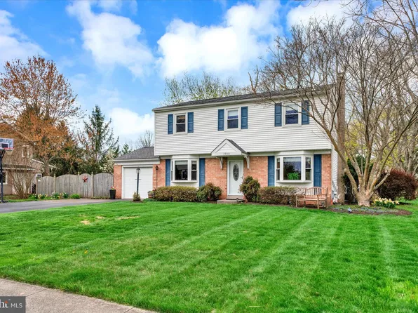 1900 Rampart Ln, Lansdale, PA 19446
