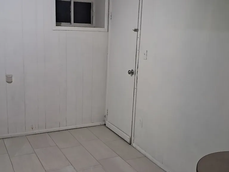 293 Etna St — Photo 1