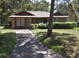 10106 Bretton Dr, Houston, TX 77016