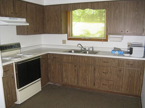 Kitchen cabinetry