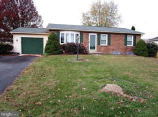 40 Colonial Dr, Hanover, PA 17331