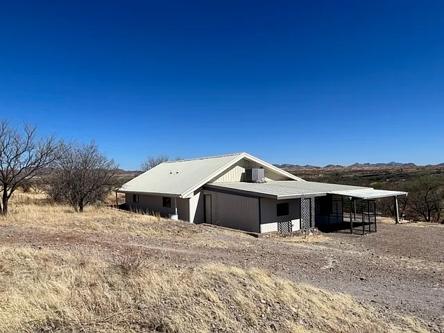 W Arivaca Rd — Photo 1
