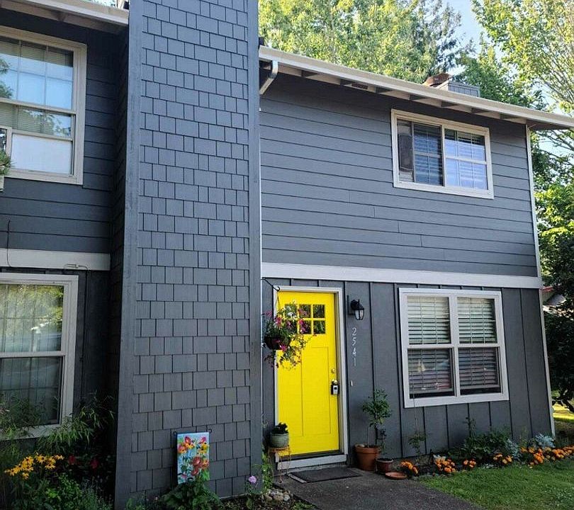 1st image of 2541-2545 SE 170th Ave #2541