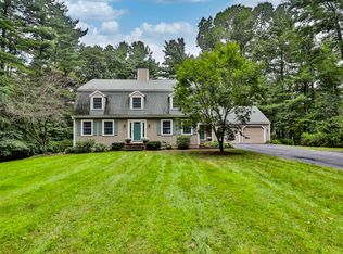 8 Otter Ln, Groton, MA 01450