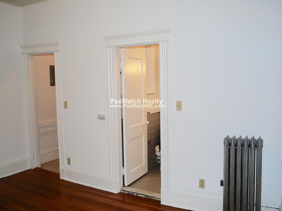 2nd image of 14 Palace Rd #8F
