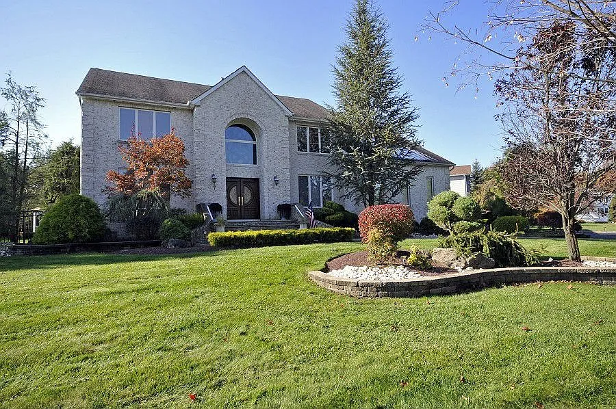 7 Green Ridge Dr photo 1