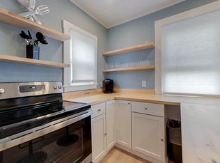 3825 Spring St #3, Newport, RI 02840