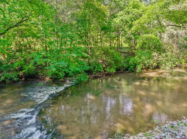 400 Hemlock Trl, Blue Ridge, GA 30513