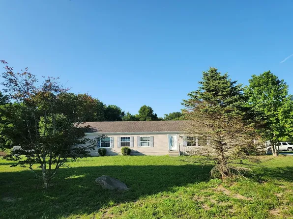 604 Fernwood Dr, Harrington, DE 19952
