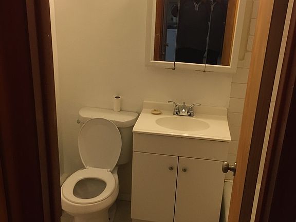 4th image of 1200 W 127th St APT 11