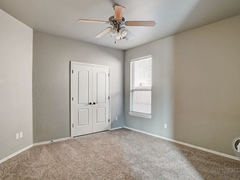 4601 NW 162nd Ct — Photo 23