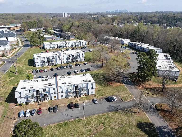High Meadows Apartments — Photo 12