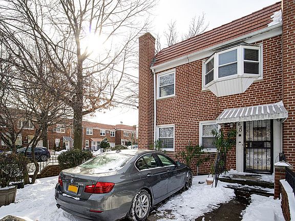 2nd image of 48-20 Ditmars Blvd