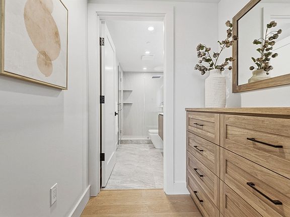 5th image of 118 B St #209