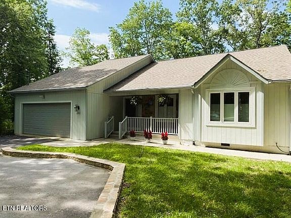 2nd image of 232 Lakewood Dr