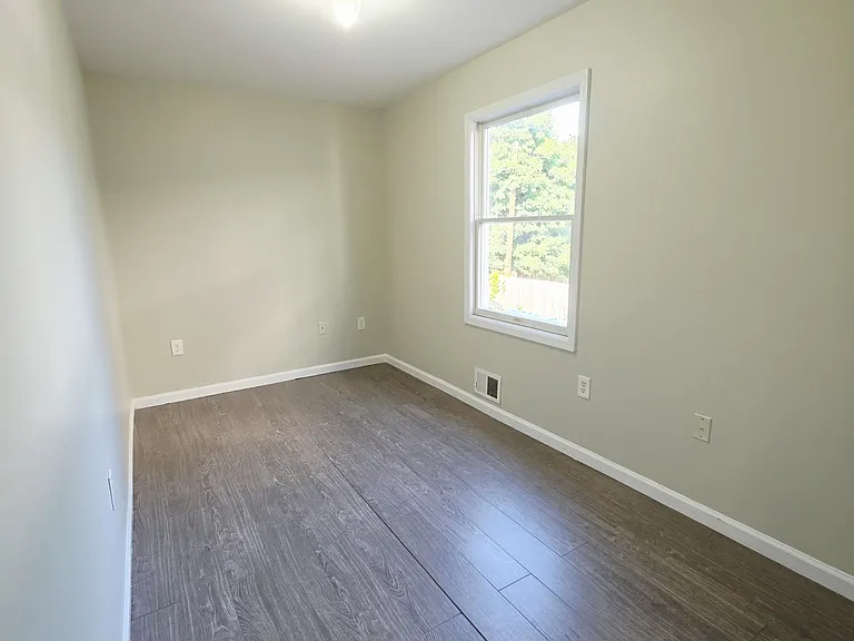 132 Grant Ave #1A — Photo 10