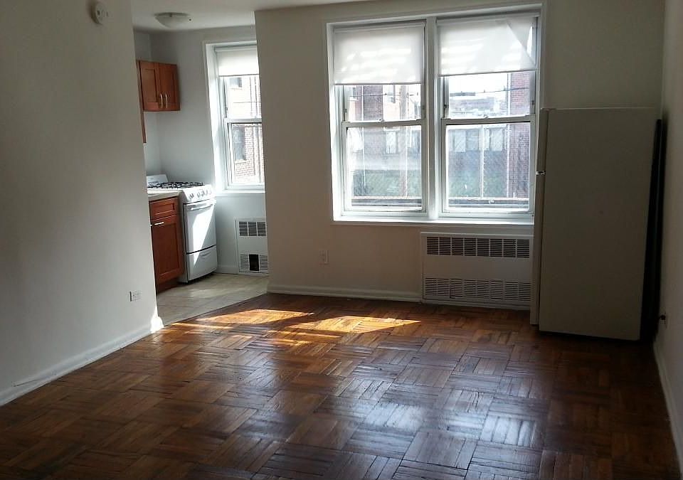 1st image of 7506 Woodside Ave APT 2G