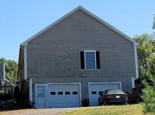 331 S Main St, Newtown, CT 06470