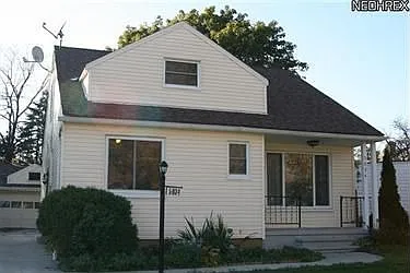 5034 Philip Ave photo 1