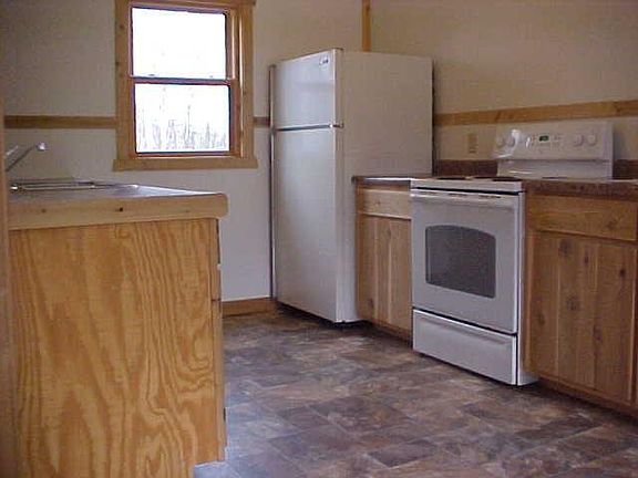 3rd image of 4552 County Road 425