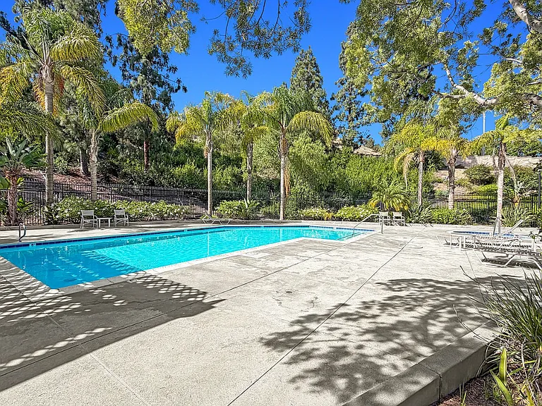 5510 Beverly Ln — Photo 12