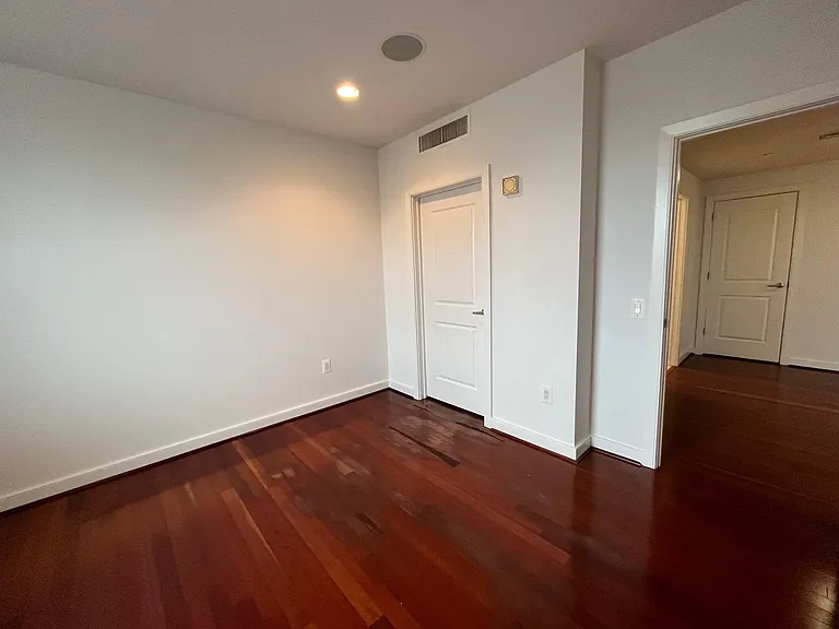 111 S 15th St #2104 — Photo 13