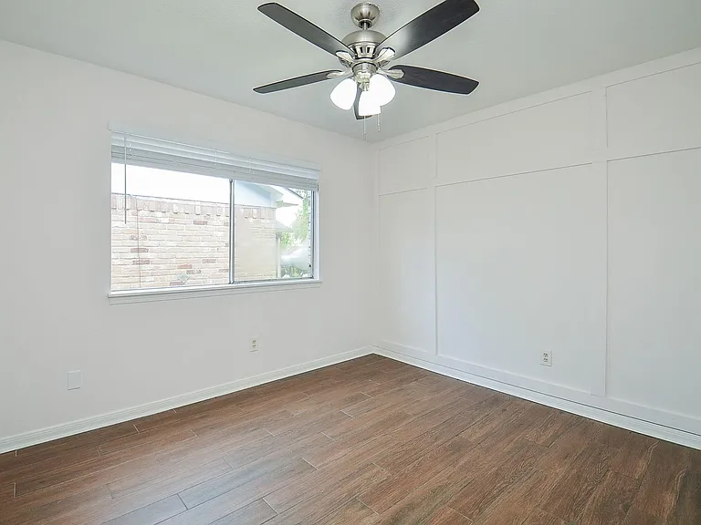 3722 Brier Gardens Dr — Photo 35