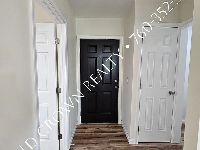 1070 W Euclid Ave — Photo 8