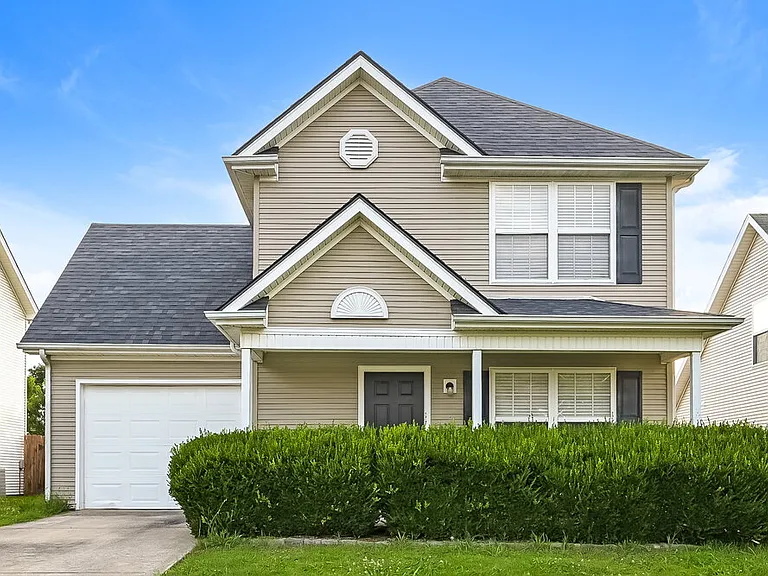 1440 Westview Dr — Photo 1
