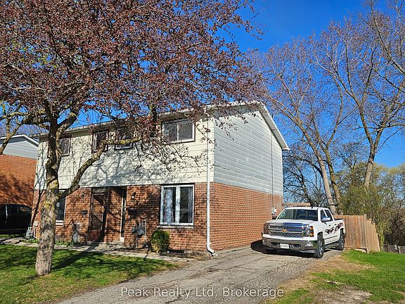 2nd image of 122 Keats Dr