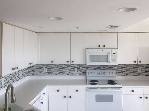 4th image of 19851 Breckenridge Dr Unit 503