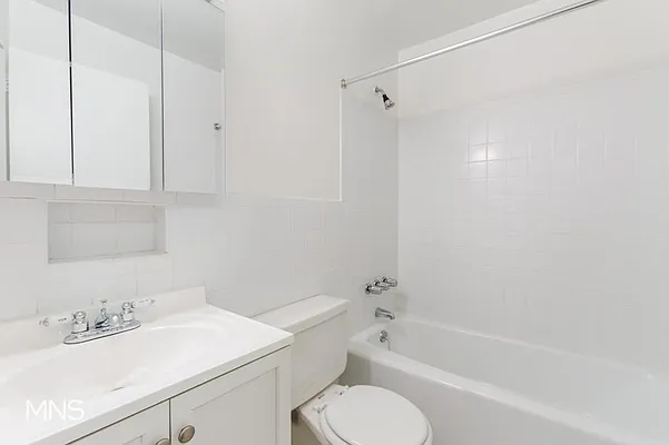 Rented by MNS Marketing | media 5