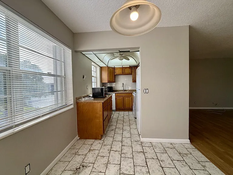 93 Sheffield St E #93-D — Photo 19