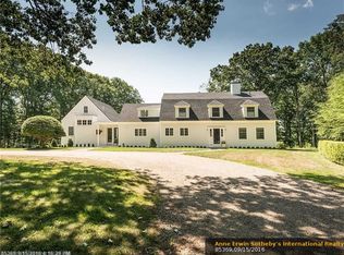 53 Old County Rd, Cape Neddick, ME 03902