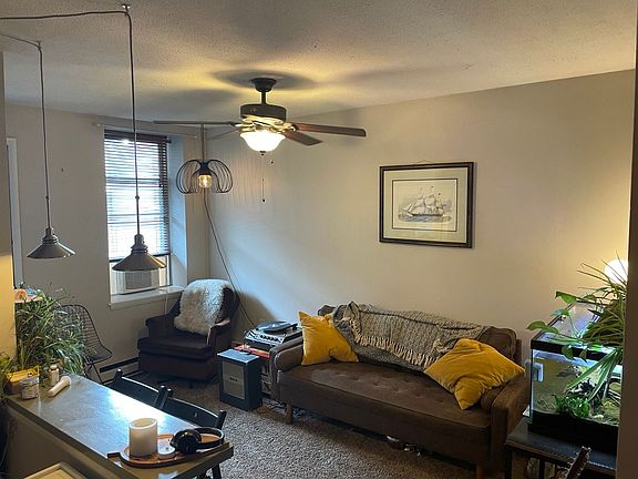 2nd image of 614 Armandale St #6-AD